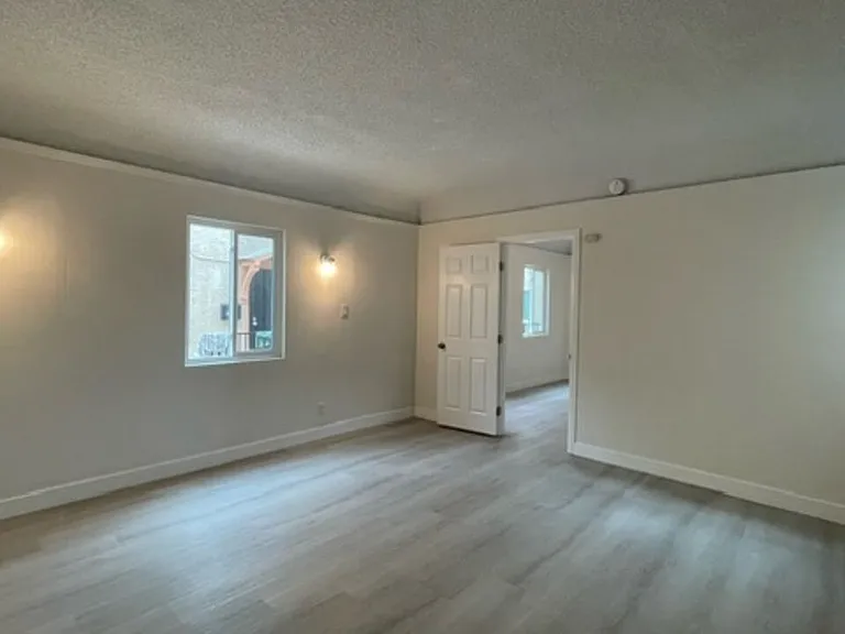 836 S Catalina St #1/2 — Photo 29
