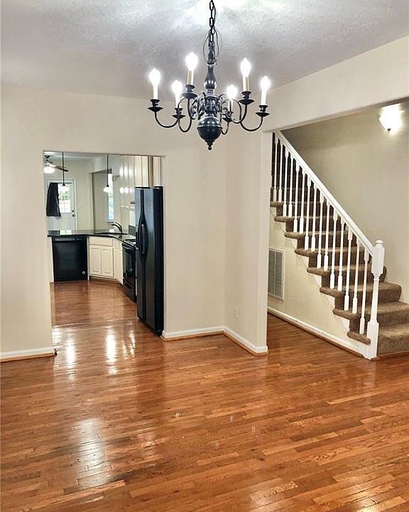 1st image of 37 Riverview Ave