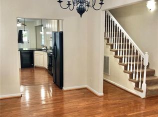 37 Riverview Ave, Portsmouth, VA 23704
