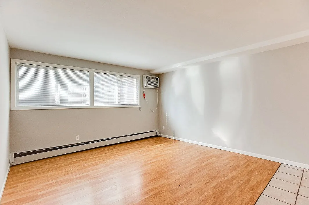 3033 Grand Avenue S. — Photo 4