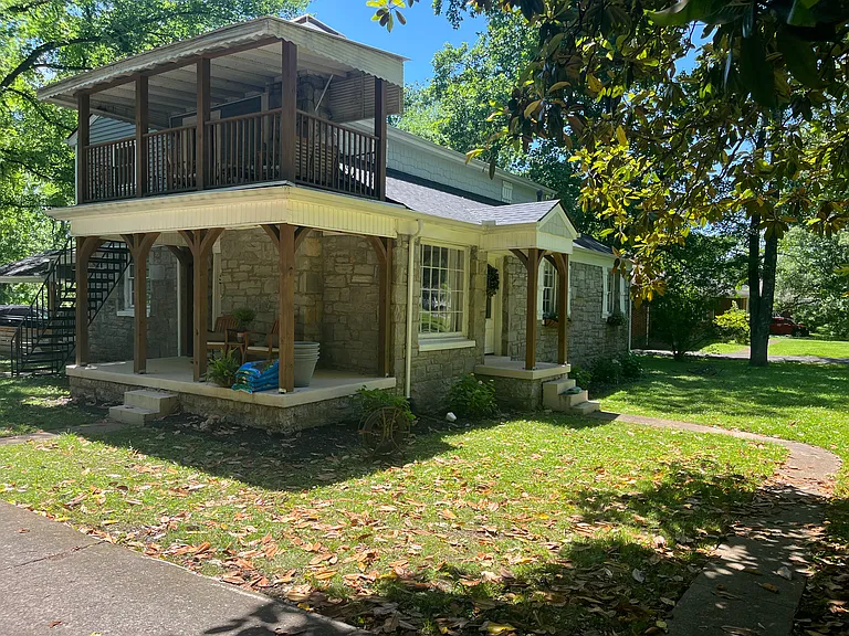 711 Currey Rd — Photo 15