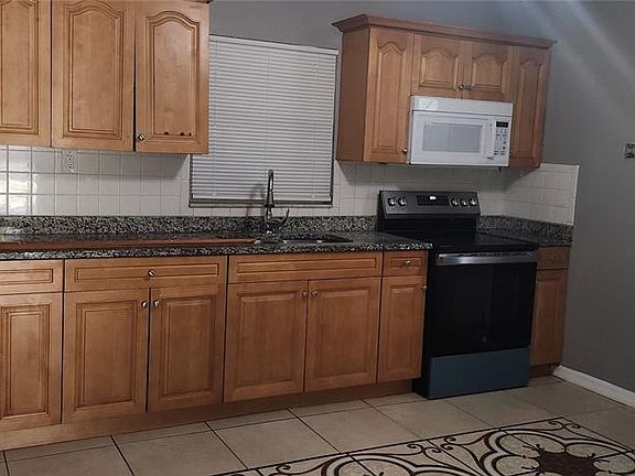 5th image of 6401 N 49th St