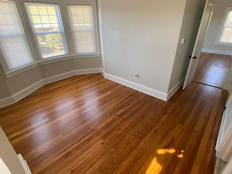 423 Lafayette Ave — Photo 13
