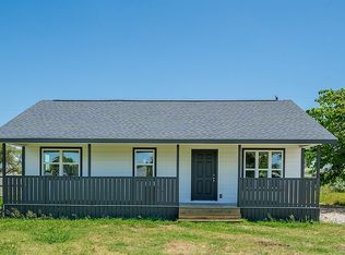 424 Eloise St, Rockport, TX 78382