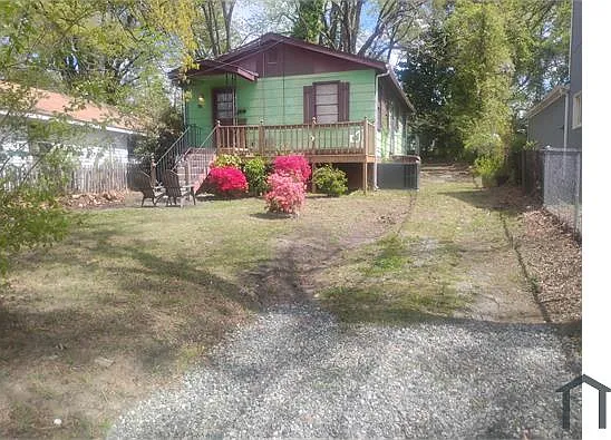 422 Beech St — Photo 1