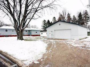 602 3rd Ave SW, Hankinson, ND 58041