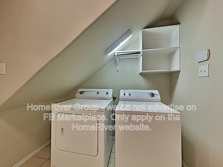 1127 Sophia St — Photo 20