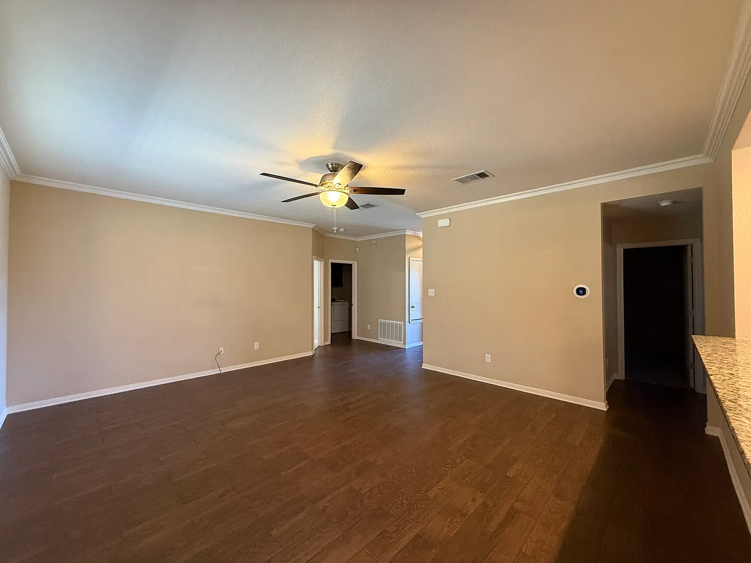 3 bed, 1558 sqft, $1,625 — Photo 3