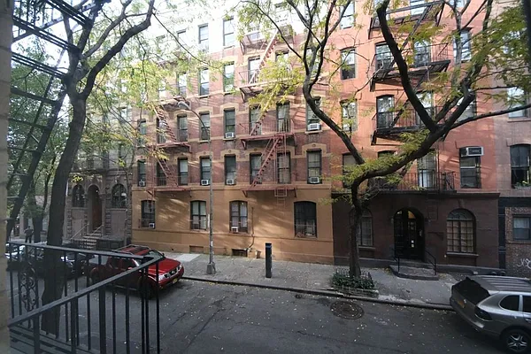 Rented by (Legacy) NY Quality Living Uptown | media 39