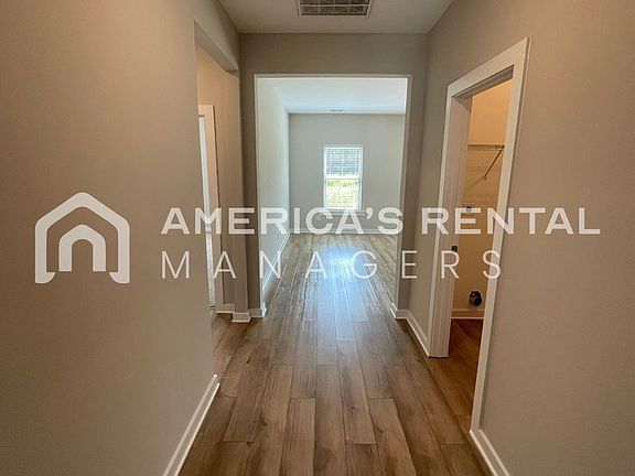 4th image of 1982 Golf Course Rd