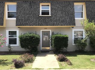 595 N Betty Jo Dr APT 3, Fayetteville, AR 72701