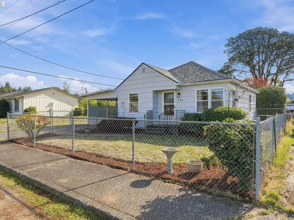 294 NW 3rd Ave, Estacada, OR 97023