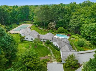 782 Smith Ridge Rd, New Canaan, CT 06840