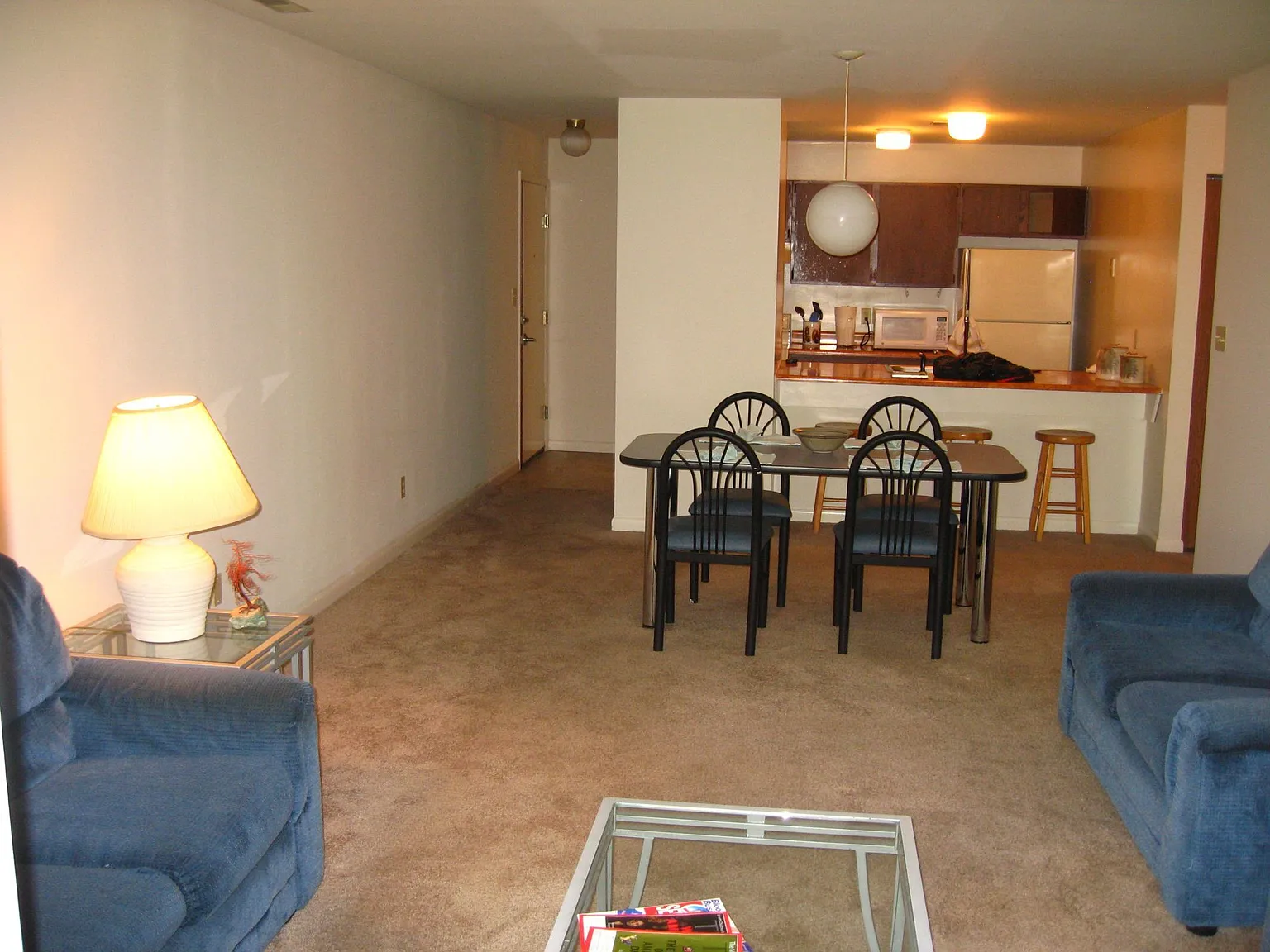 709 W Green St — Photo 3
