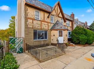 61-24 65th Street, Middle Village, NY 11379