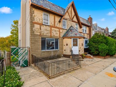 61-24 65th Street, Flushing, NY, 11379
