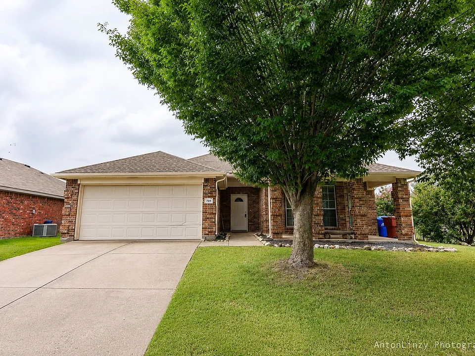 701 Orchid Blvd