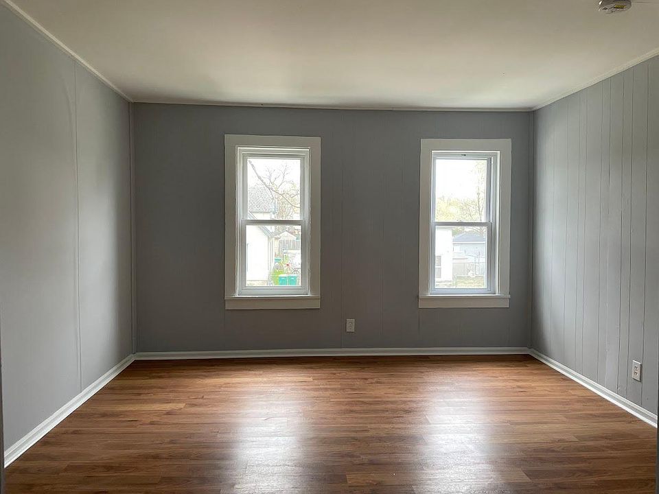 1st image of 1006 N Hickory St #2N