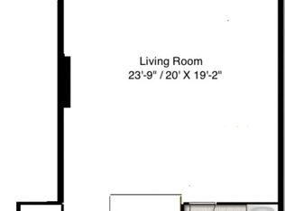 32 W 72nd St #6B, New York, NY 10023