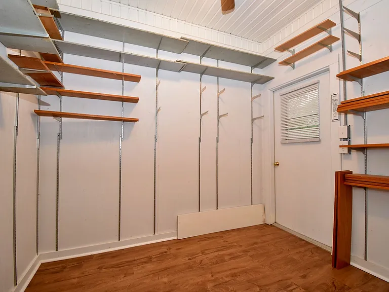 2434 Melody Ln — Photo 13