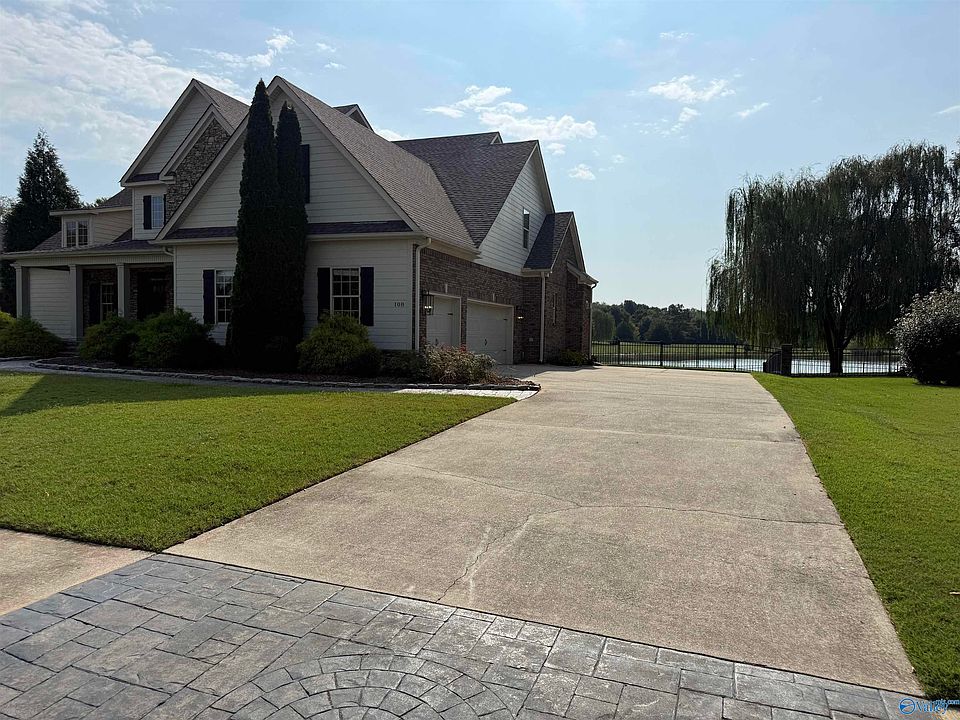 2nd image of 108 River Mill Rd