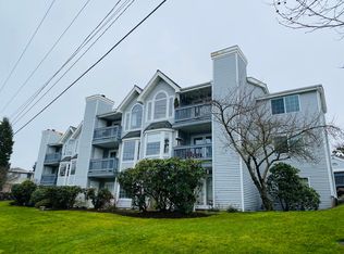 12027 SE 60th St APT A, Bellevue, WA 98006