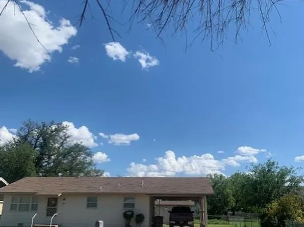 463 E 40th St, San Angelo, TX 76903