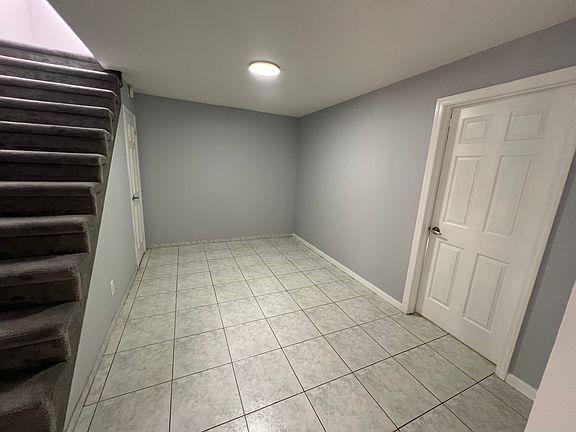 Dining/bonus room