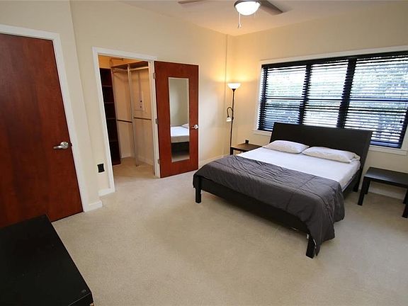 5th image of 1812 West Ave Suite 109