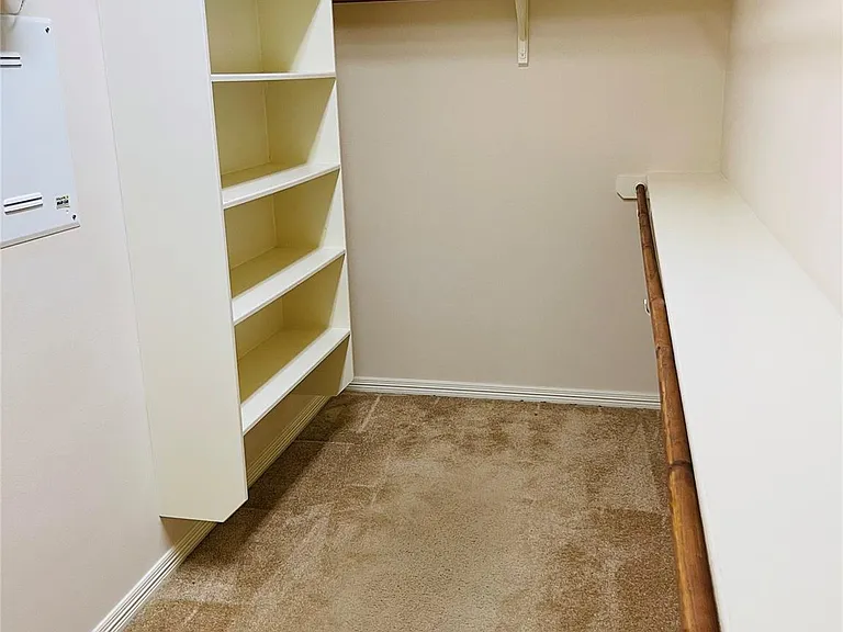 10723 Lake Riata Ln — Photo 22