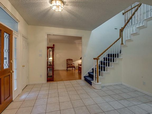 5th image of 1085 W Winding Creek Dr
