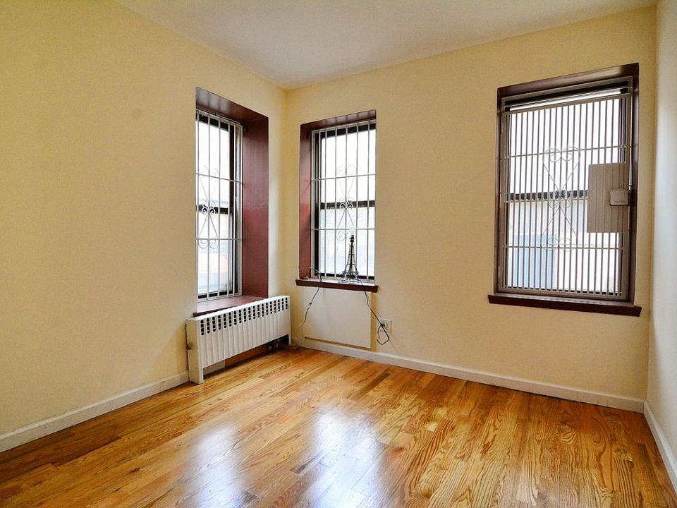 2nd image of 300 E 84th St APT 1C