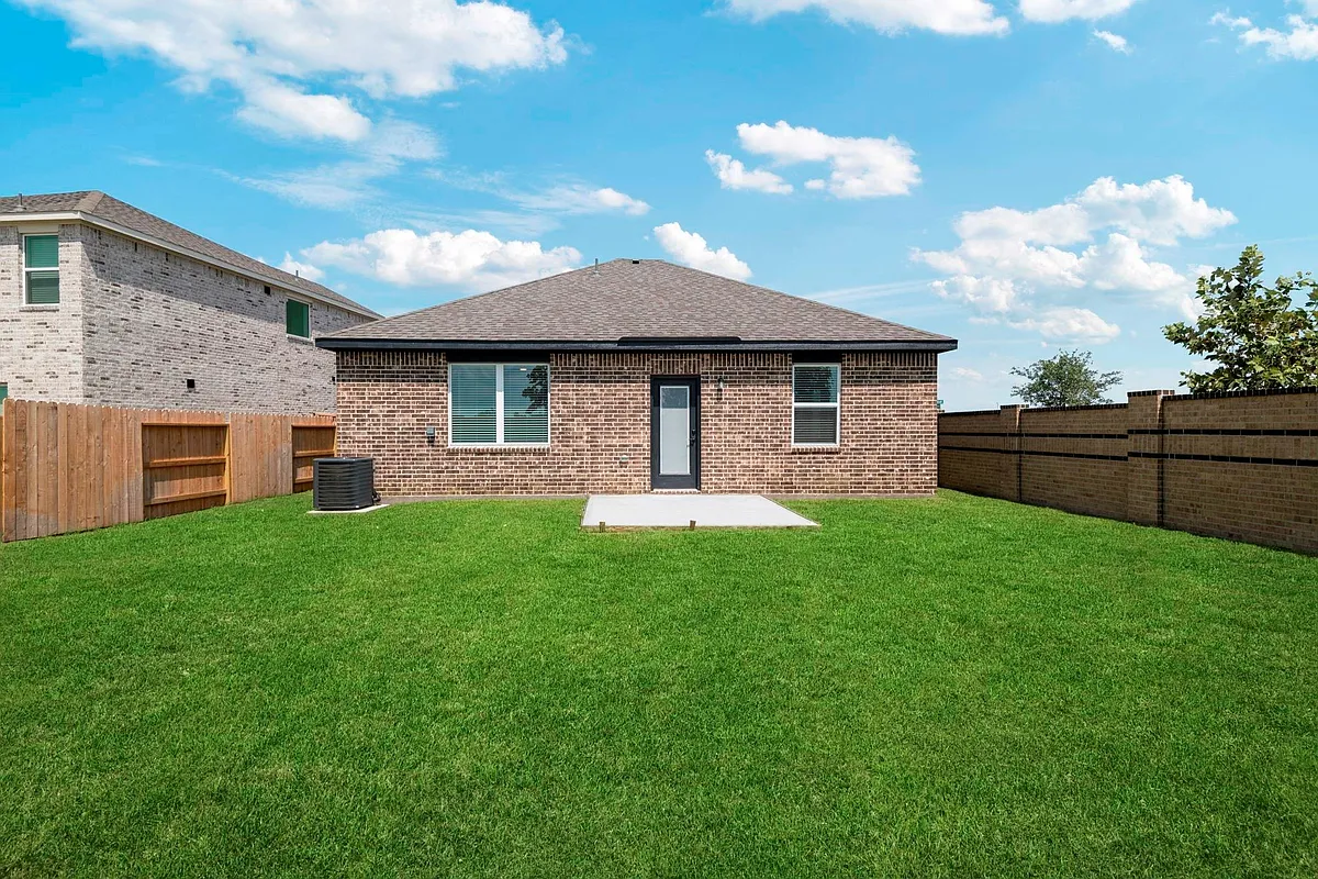 Building Photo - 1035 Rosewood Trl