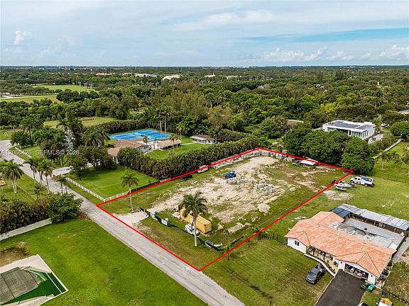5th image of 3550 NW 94th Ave