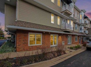 725 Harbor Watch Dr #1, Petoskey, MI 49770