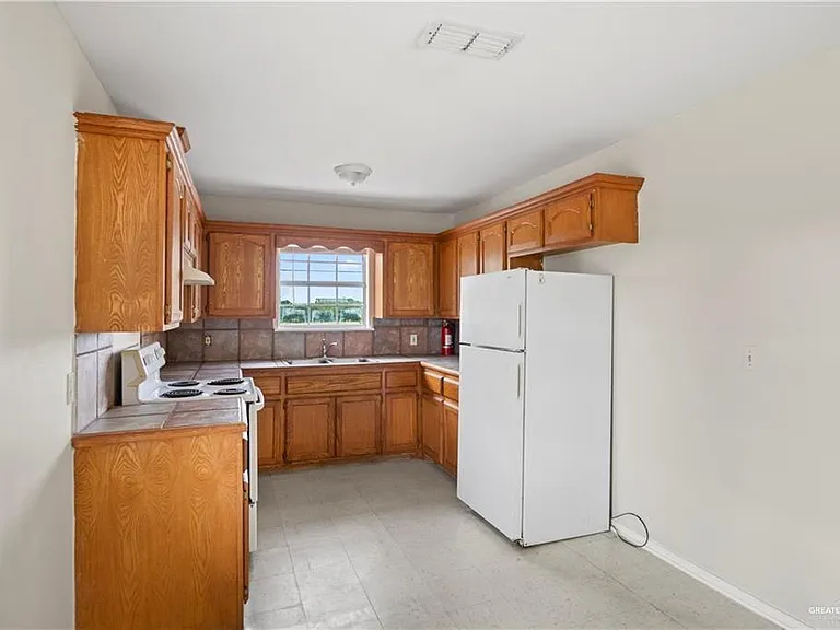 800 Javalina Rd — Photo 4