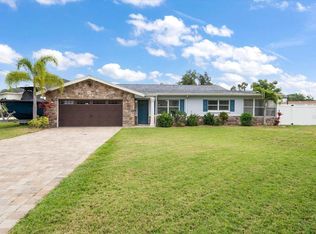 6001 Firefly Ln, Apollo Beach, FL 33572