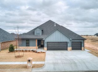 9208 Cheek Ranch Rd, Yukon, OK 73099