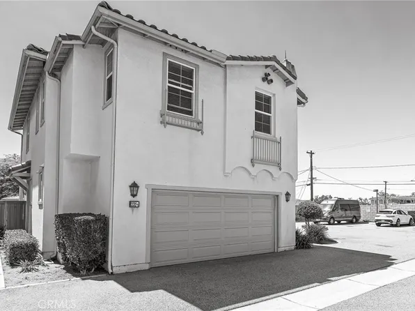 231 1/2 E 220th St, Carson, CA 90745