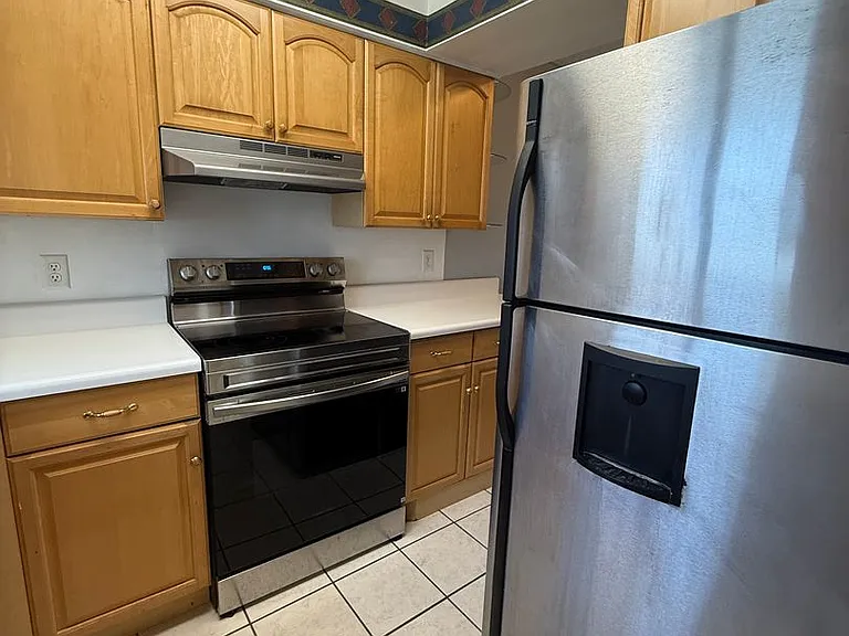 3600 SW 19th Ave #51 — Photo 12