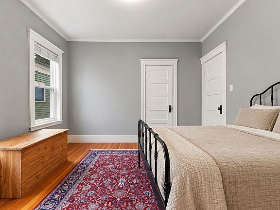 5th image of 17 Victoria St #3