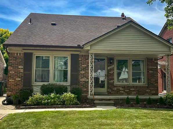 1753 N Silvery Ln, Dearborn, MI 48128