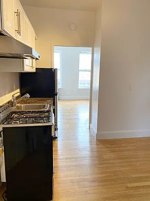 Rented by Waverly Realty Associates | media 15