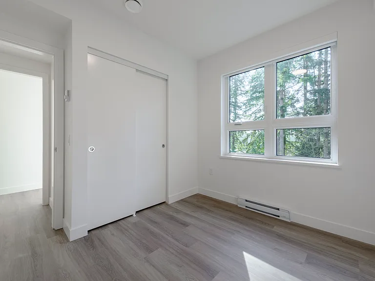 902 Lytton St — Photo 28