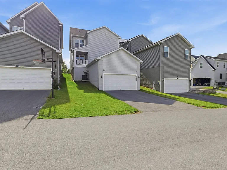 21839 Clarksburg Rd — Photo 33