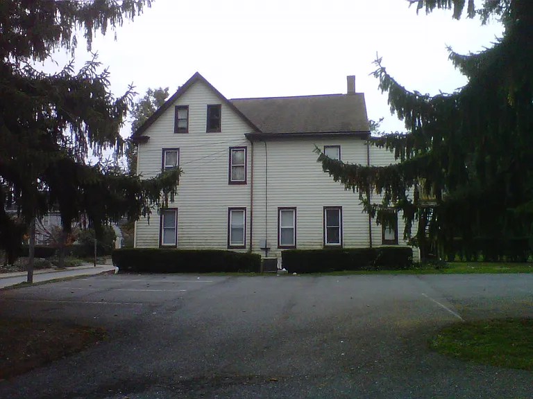 364 N Broad St #8 — Photo 9