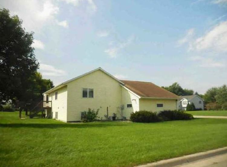 2nd image of 300 Hilton Dr