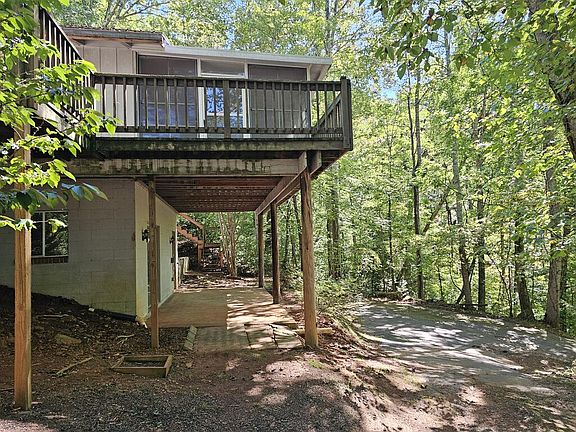 5th image of 56 Hickory Hollow Ln