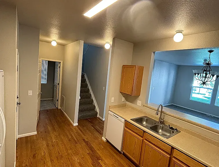 1713 Reilly Grv — Photo 15