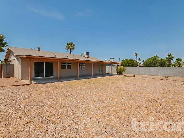 7334 W Carol Ave — Photo 17